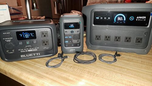 Anker SOLIX C1000 Gen 2 compared with smaller Anker and Bluetti power stations