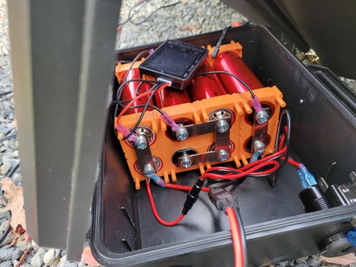 Customer-submitted photo of Bateria Power SunRock 10A from an Amazon review