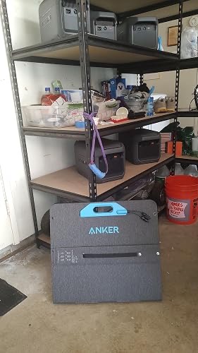 Anker SOLIX C2000 Gen 2 (A1783) and included solar panel in customer use — photo 2