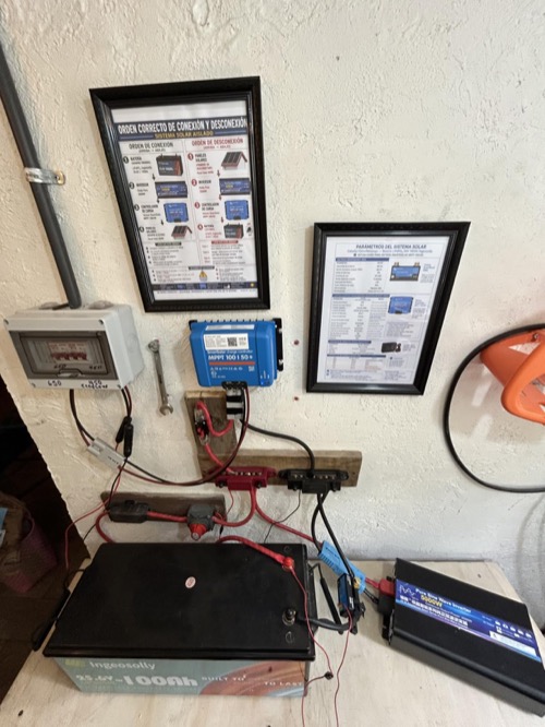 Customer-submitted photo of Victron Energy SmartSolar 100/50 from an Amazon review