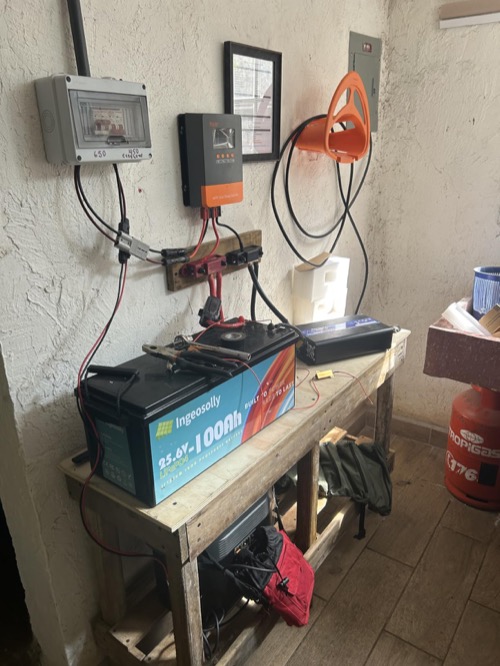 Customer-submitted photo of Victron Energy SmartSolar 100/50 from an Amazon review