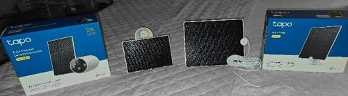 Customer comparison of the smaller Tapo kit panel and a larger separately bundled panel